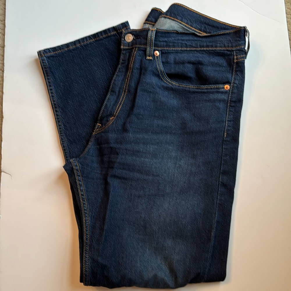Levi’s Men’s 505 35 x 30; to s of life left in these